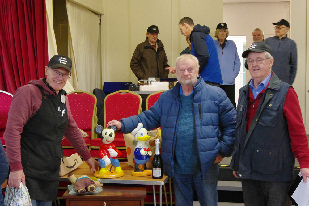 Another satisfied customer, as Mickey Mouse and Donlad Duck become the 4,000th repair