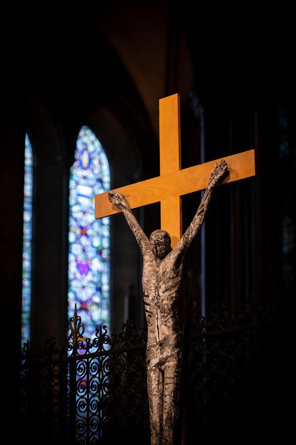 Crucifix in Salisbury Cathedral, Finnbarr Webster