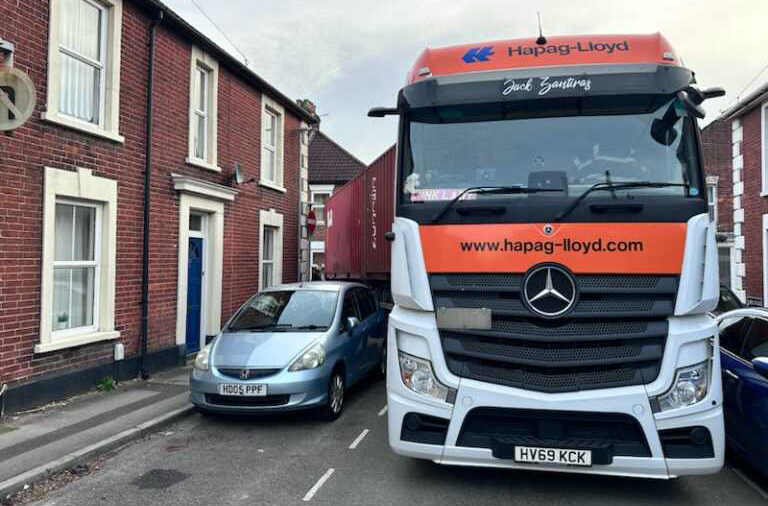 A lorry got stuck in Meadow Road, Salisbury