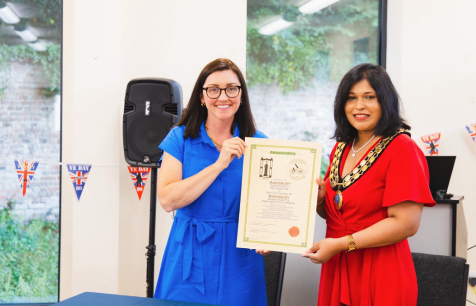Mayors Monica Devendran (left) and Kassandra Gove (right) Pictures: Bertie Coy & Tyler Penny