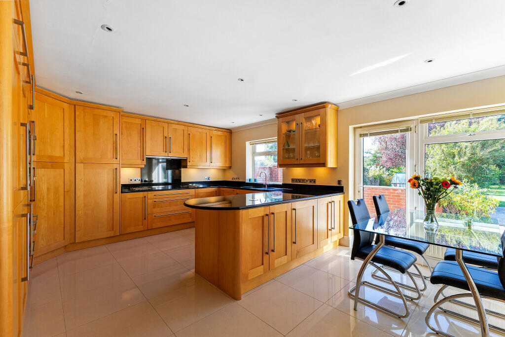 Pictures: Rightmove/Hamptons